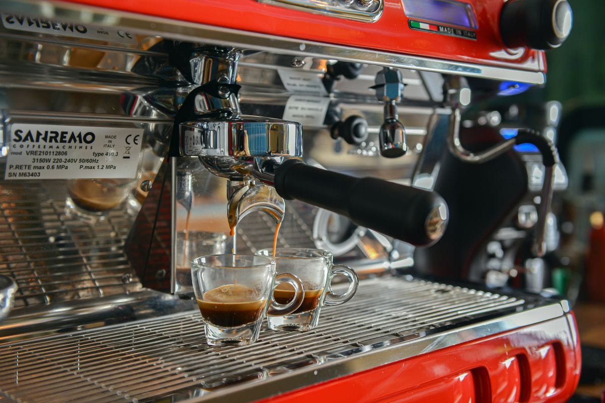 San Remo espresso machine pouring espresso into cups
