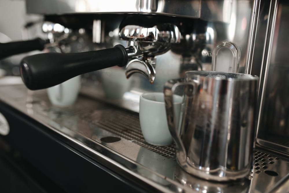 Commercial espresso machine group head