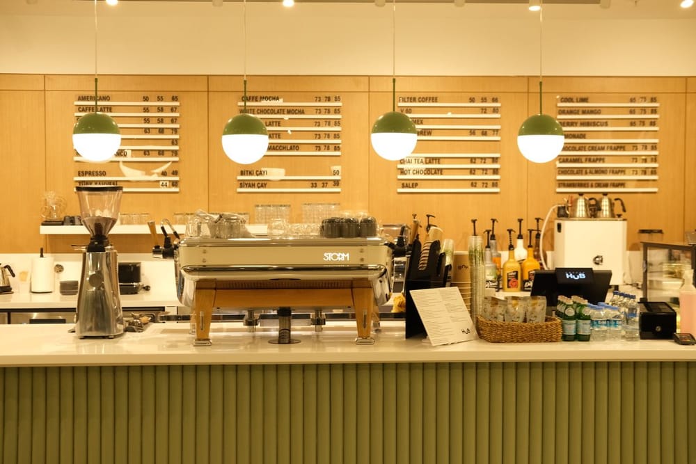Cafe counter served by clean water